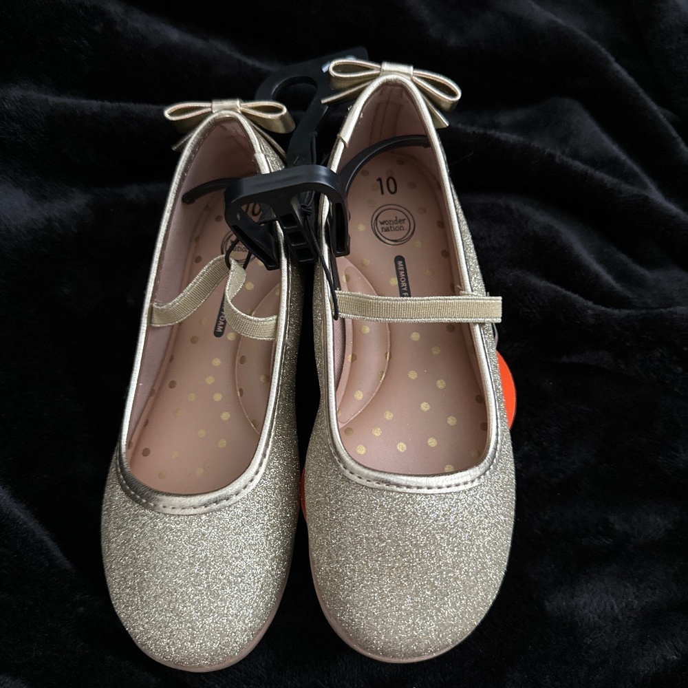Brand-New Gold Sparkly Toddler Girl Ballet Shoes (Size 10)